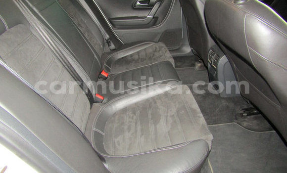 Nunua Ilio tumika Volkswagen Jetta Nyeupe Gari ndani ya Beitbridge nchini Matabeleland Kusini Nunua Ilio tumika Volkswagen Jetta Nyeupe Gari ndani ya Beitbridge nchini Matabeleland Kusini