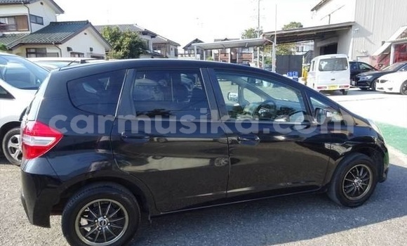 Nunua Ilio tumika Honda Fit Nyeusi Gari ndani ya Beitbridge nchini Matabeleland Kusini Nunua Ilio tumika Honda Fit Nyeusi Gari ndani ya Beitbridge nchini Matabeleland Kusini