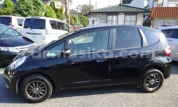 Nunua Ilio tumika Honda Fit Nyeusi Gari ndani ya Beitbridge nchini Matabeleland Kusini Nunua Ilio tumika Honda Fit Nyeusi Gari ndani ya Beitbridge nchini Matabeleland Kusini