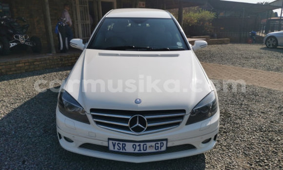 Tenga Tsaru Mercedes‒Benz CLC-klasse Chena Mota in Beitbridge in Matabeleland South Tenga Tsaru Mercedes‒Benz CLC-klasse Chena Mota in Beitbridge in Matabeleland South