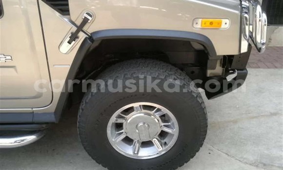 Tenga Tsaru Hummer H2 Sirivha Mota in Beitbridge in Matabeleland South Tenga Tsaru Hummer H2 Sirivha Mota in Beitbridge in Matabeleland South