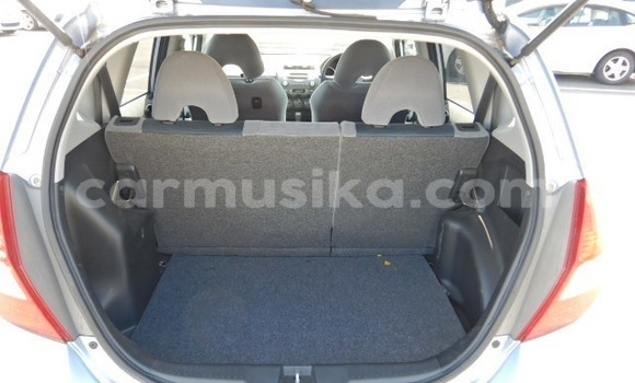 Acheter Occasion Voiture Honda Fit Bleu à Beitbridge, Matabeleland South Acheter Occasion Voiture Honda Fit Bleu à Beitbridge, Matabeleland South