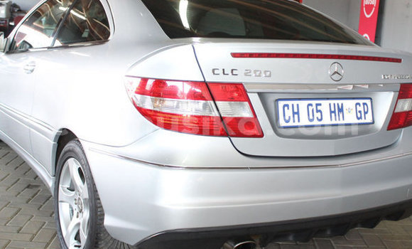 Tenga Tsaru Mercedes‒Benz CLK–Class Sirivha Mota in Beitbridge in Matabeleland South Tenga Tsaru Mercedes‒Benz CLK–Class Sirivha Mota in Beitbridge in Matabeleland South