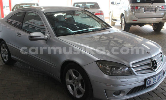 Tenga Tsaru Mercedes‒Benz CLK–Class Sirivha Mota in Beitbridge in Matabeleland South Tenga Tsaru Mercedes‒Benz CLK–Class Sirivha Mota in Beitbridge in Matabeleland South