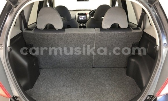 Buy Used Honda Fit Black Car in Beitbridge in Matabeleland South Buy Used Honda Fit Black Car in Beitbridge in Matabeleland South