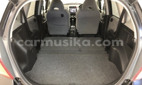 Buy Used Honda Fit Black Car in Beitbridge in Matabeleland South Buy Used Honda Fit Black Car in Beitbridge in Matabeleland South