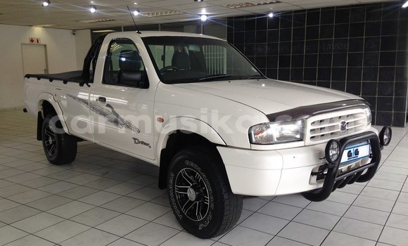 Nunua Ilio tumika Mazda B–series Nyeupe Gari ndani ya Beitbridge nchini Matabeleland Kusini Nunua Ilio tumika Mazda B–series Nyeupe Gari ndani ya Beitbridge nchini Matabeleland Kusini