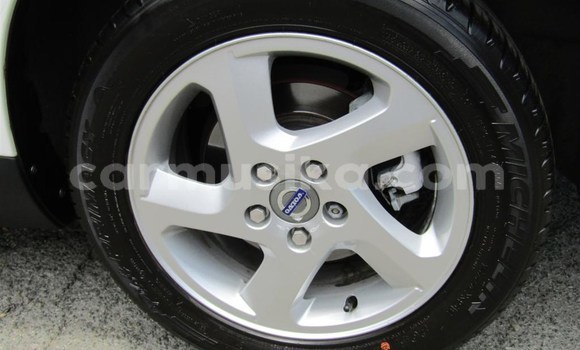 Nunua Ilio tumika Volvo S40 Nyeupe Gari ndani ya Beitbridge nchini Matabeleland Kusini Nunua Ilio tumika Volvo S40 Nyeupe Gari ndani ya Beitbridge nchini Matabeleland Kusini