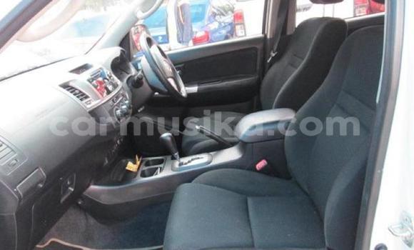 Acheter Occasion Voiture Toyota Fortuner Blanc à Beitbridge, Matabeleland South Acheter Occasion Voiture Toyota Fortuner Blanc à Beitbridge, Matabeleland South