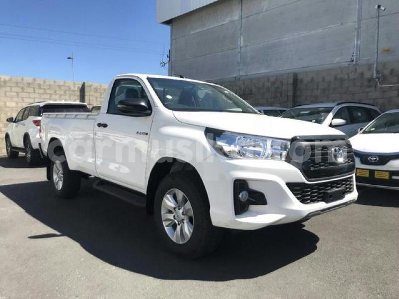 Big with watermark toyota hilux matabeleland south beitbridge 8091