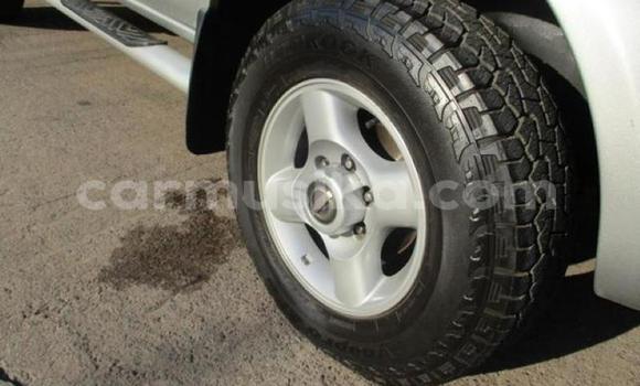 Nunua Ilio tumika Nissan NP 300 Fedha Gari ndani ya Beitbridge nchini Matabeleland Kusini Nunua Ilio tumika Nissan NP 300 Fedha Gari ndani ya Beitbridge nchini Matabeleland Kusini