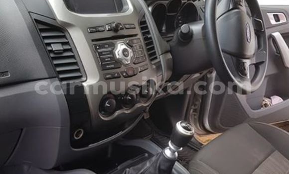 Nunua Ilio tumika Ford Ranger Fedha Gari ndani ya Harare nchini Harare