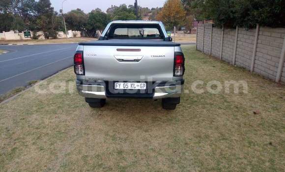 Acheter Occasion Voiture Toyota Hilux Gris à Beitbridge, Matabeleland South Acheter Occasion Voiture Toyota Hilux Gris à Beitbridge, Matabeleland South