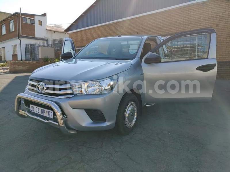 Big with watermark toyota hilux matabeleland south beitbridge 8106