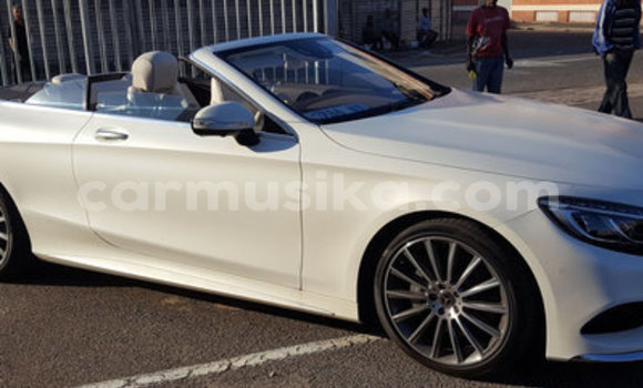 Buy Used Mercedes‒Benz GLC Coupe White Car in Beitbridge in Matabeleland South Buy Used Mercedes‒Benz GLC Coupe White Car in Beitbridge in Matabeleland South