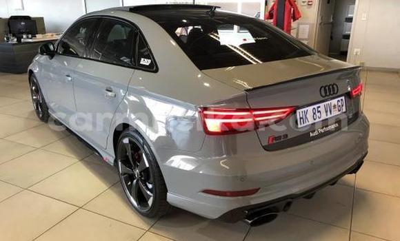 Nunua Ilio tumika Audi RS3 Fedha Gari ndani ya Beitbridge nchini Matabeleland Kusini Nunua Ilio tumika Audi RS3 Fedha Gari ndani ya Beitbridge nchini Matabeleland Kusini