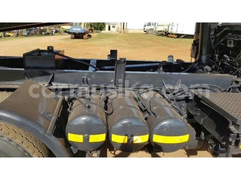 Big with watermark nissan ud harare harare 8120