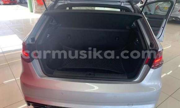 Acheter Occasion Voiture Audi RS3 Gris à Beitbridge, Matabeleland South Acheter Occasion Voiture Audi RS3 Gris à Beitbridge, Matabeleland South