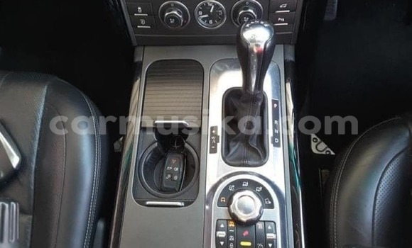 Buy Used Land Rover Range Rover Vogue White Car in Harare in Harare Buy Used Land Rover Range Rover Vogue White Car in Harare in Harare