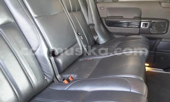 Buy Used Land Rover Range Rover Vogue White Car in Harare in Harare Buy Used Land Rover Range Rover Vogue White Car in Harare in Harare