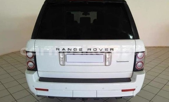 Buy Used Land Rover Range Rover Vogue White Car in Harare in Harare Buy Used Land Rover Range Rover Vogue White Car in Harare in Harare