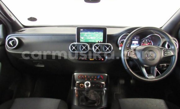 Acheter Occasion Voiture Mercedes‒Benz C-klasse Blanc à Beitbridge, Matabeleland South Acheter Occasion Voiture Mercedes‒Benz C-klasse Blanc à Beitbridge, Matabeleland South