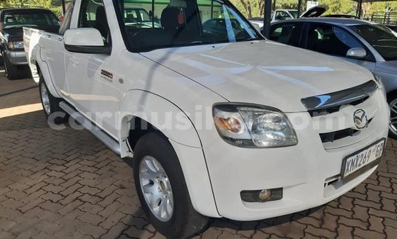 Nunua Ilio tumika Mazda BT-50 Nyeupe Gari ndani ya Beitbridge nchini Matabeleland Kusini Nunua Ilio tumika Mazda BT-50 Nyeupe Gari ndani ya Beitbridge nchini Matabeleland Kusini