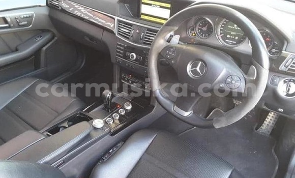 Buy Used Mercedes‒Benz E–Class Blue Car in Harare in Harare Buy Used Mercedes‒Benz E–Class Blue Car in Harare in Harare