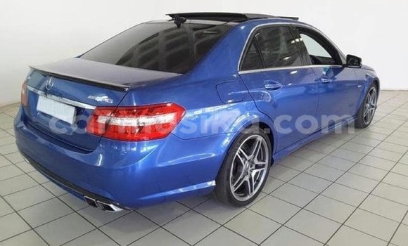 Buy Used Mercedes‒Benz E–Class Blue Car in Harare in Harare Buy Used Mercedes‒Benz E–Class Blue Car in Harare in Harare