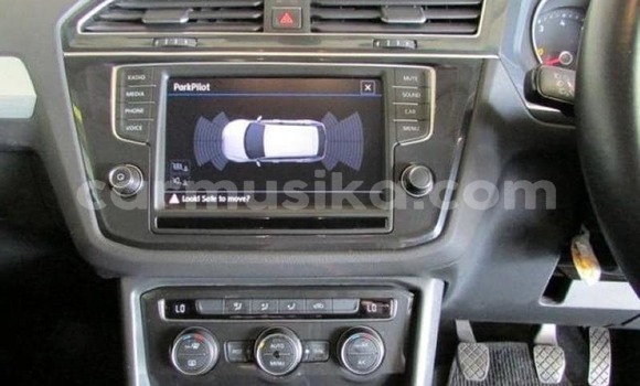 Acheter Occasion Voiture Volkswagen Tiguan Blanc à Beitbridge, Matabeleland South Acheter Occasion Voiture Volkswagen Tiguan Blanc à Beitbridge, Matabeleland South