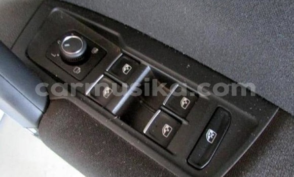 Acheter Occasion Voiture Volkswagen Tiguan Blanc à Beitbridge, Matabeleland South Acheter Occasion Voiture Volkswagen Tiguan Blanc à Beitbridge, Matabeleland South