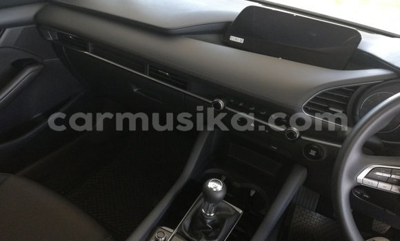 Nunua Ilio tumika Mazda 3 Nyingine Gari ndani ya Beitbridge nchini Matabeleland Kusini Nunua Ilio tumika Mazda 3 Nyingine Gari ndani ya Beitbridge nchini Matabeleland Kusini