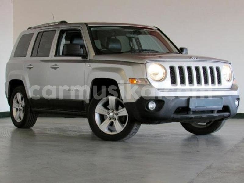 Big with watermark jeep liberty (patriot) matabeleland south beitbridge 8152