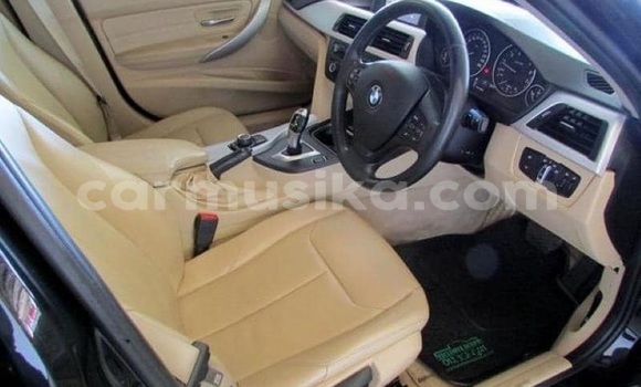 Tenga Tsaru BMW 3–Series Nhema Mota in Beitbridge in Matabeleland South Tenga Tsaru BMW 3–Series Nhema Mota in Beitbridge in Matabeleland South