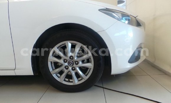 Buy Used Mazda 3 White Car in Beitbridge in Matabeleland South Buy Used Mazda 3 White Car in Beitbridge in Matabeleland South