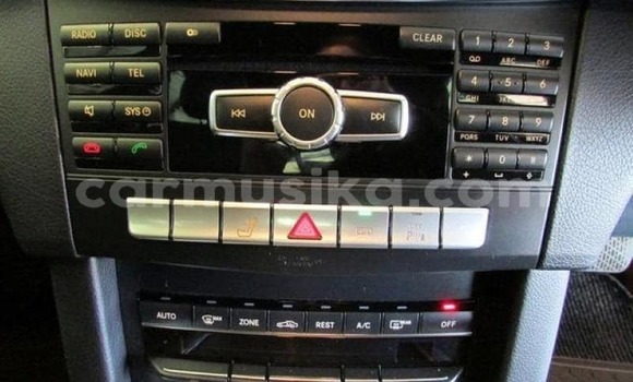 Tenga Tsaru Mercedes‒Benz E–Class Chena Mota in Beitbridge in Matabeleland South Tenga Tsaru Mercedes‒Benz E–Class Chena Mota in Beitbridge in Matabeleland South