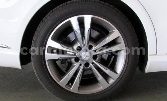 Tenga Tsaru Mercedes‒Benz E–Class Chena Mota in Beitbridge in Matabeleland South Tenga Tsaru Mercedes‒Benz E–Class Chena Mota in Beitbridge in Matabeleland South