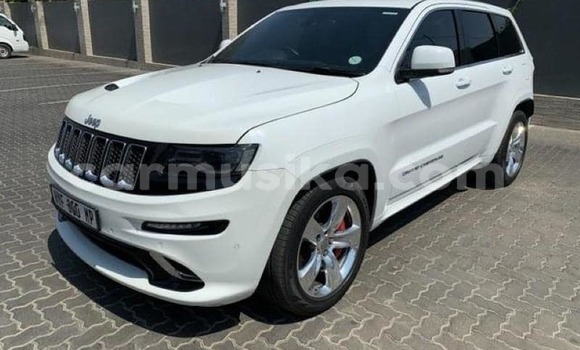 Buy Used Jeep Grand Cherokee SRT8 White Car in Beitbridge in Matabeleland South Buy Used Jeep Grand Cherokee SRT8 White Car in Beitbridge in Matabeleland South