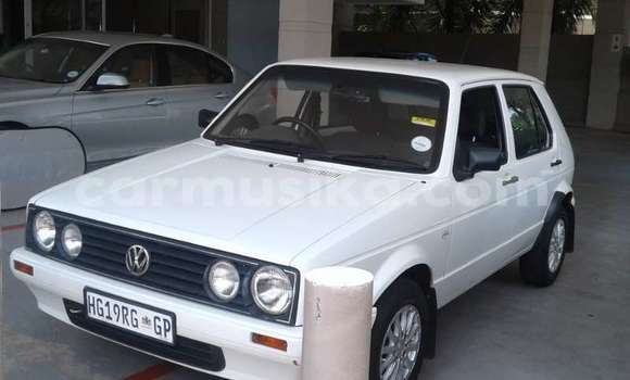 Buy Used Volkswagen Golf White Car in Beitbridge in Matabeleland South Buy Used Volkswagen Golf White Car in Beitbridge in Matabeleland South