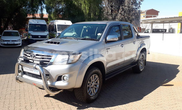 Buy Used Toyota Hilux Silver Car in Beitbridge in Matabeleland South Buy Used Toyota Hilux Silver Car in Beitbridge in Matabeleland South