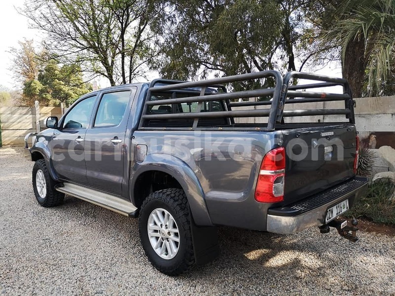 Big with watermark toyota hilux matabeleland south beitbridge 8182