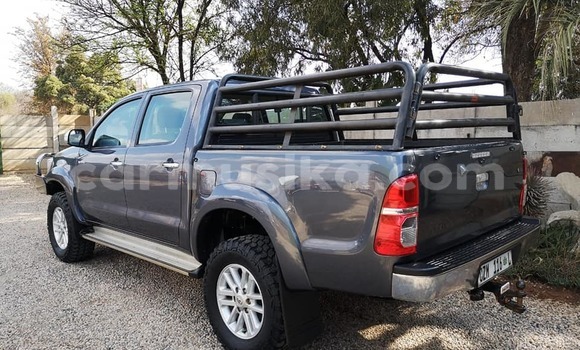 Acheter Occasion Voiture Toyota Hilux Noir à Beitbridge, Matabeleland South Acheter Occasion Voiture Toyota Hilux Noir à Beitbridge, Matabeleland South