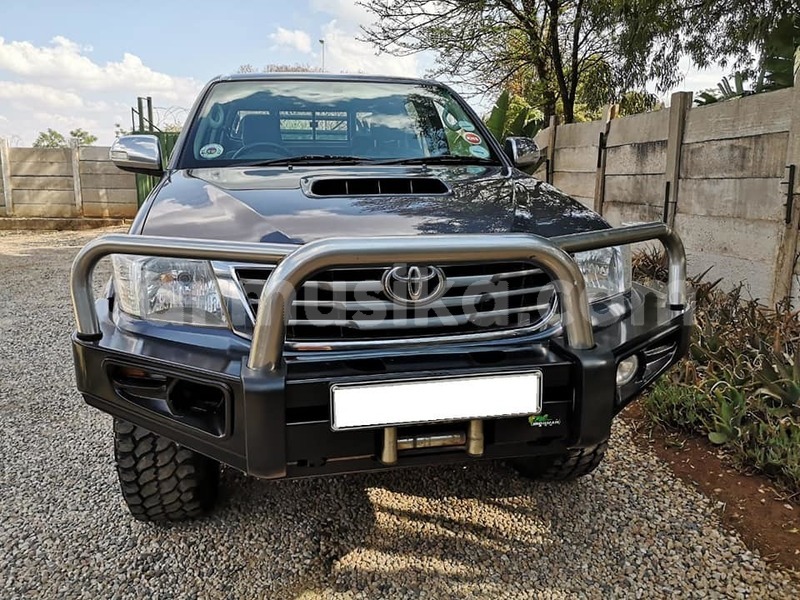 Big with watermark toyota hilux matabeleland south beitbridge 8182