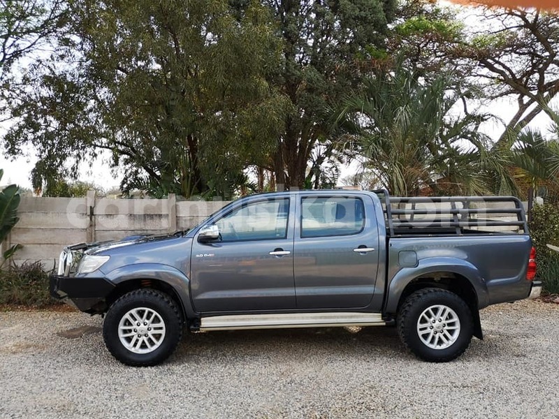 Big with watermark toyota hilux matabeleland south beitbridge 8182