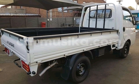 Tenga Tsaru Hyundai H200 Chena Rori in Beitbridge in Matabeleland South Tenga Tsaru Hyundai H200 Chena Rori in Beitbridge in Matabeleland South