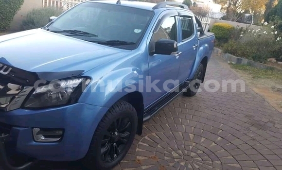 Buy Used Isuzu KB Blue Car in Beitbridge in Matabeleland South Buy Used Isuzu KB Blue Car in Beitbridge in Matabeleland South