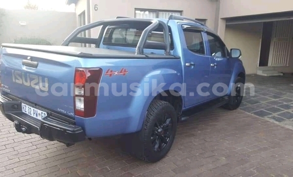 Buy Used Isuzu KB Blue Car in Beitbridge in Matabeleland South Buy Used Isuzu KB Blue Car in Beitbridge in Matabeleland South