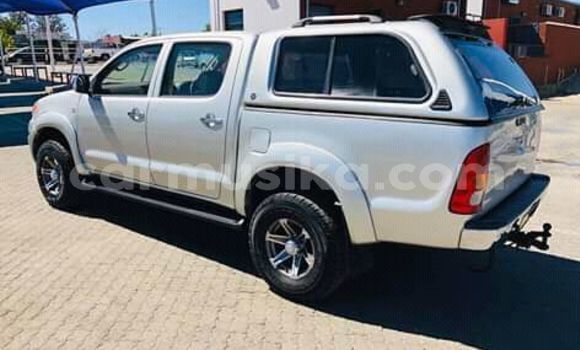 Acheter Occasion Voiture Toyota Hilux Blanc à Beitbridge, Matabeleland South Acheter Occasion Voiture Toyota Hilux Blanc à Beitbridge, Matabeleland South