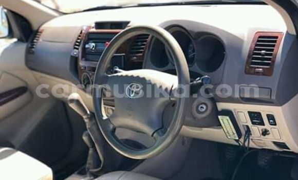Acheter Occasion Voiture Toyota Hilux Blanc à Beitbridge, Matabeleland South Acheter Occasion Voiture Toyota Hilux Blanc à Beitbridge, Matabeleland South