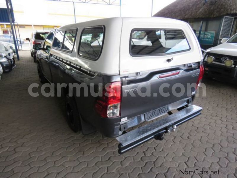 Big with watermark toyota hilux matabeleland south beitbridge 8199